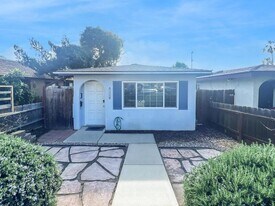 5118 Savannah St in San Diego, CA - Building Photo