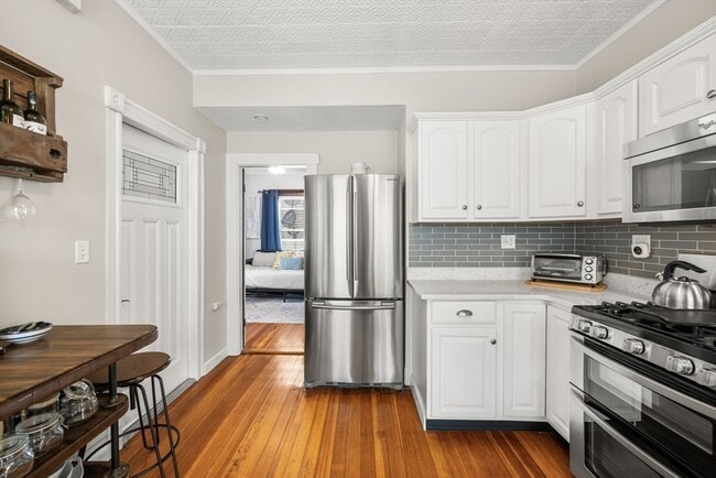 130 Middlesex Ave, Unit 130 in Medford, MA - Foto de edificio - Building Photo