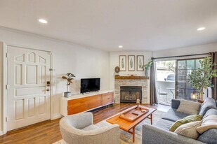 11011 N 92nd St, Unit ID1386195P in Scottsdale, AZ - Building Photo