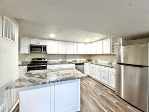 806 Paradise Ln in Colorado Springs, CO - Building Photo - Building Photo