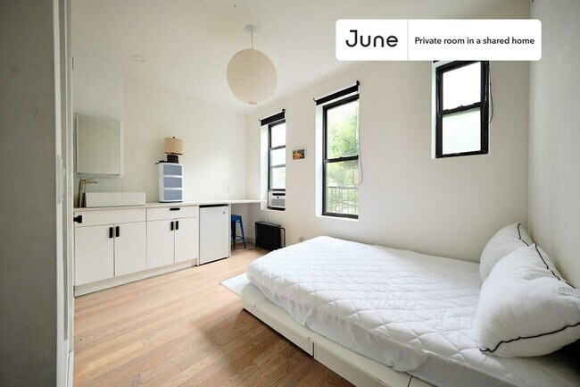 property at 17-16 Linden St