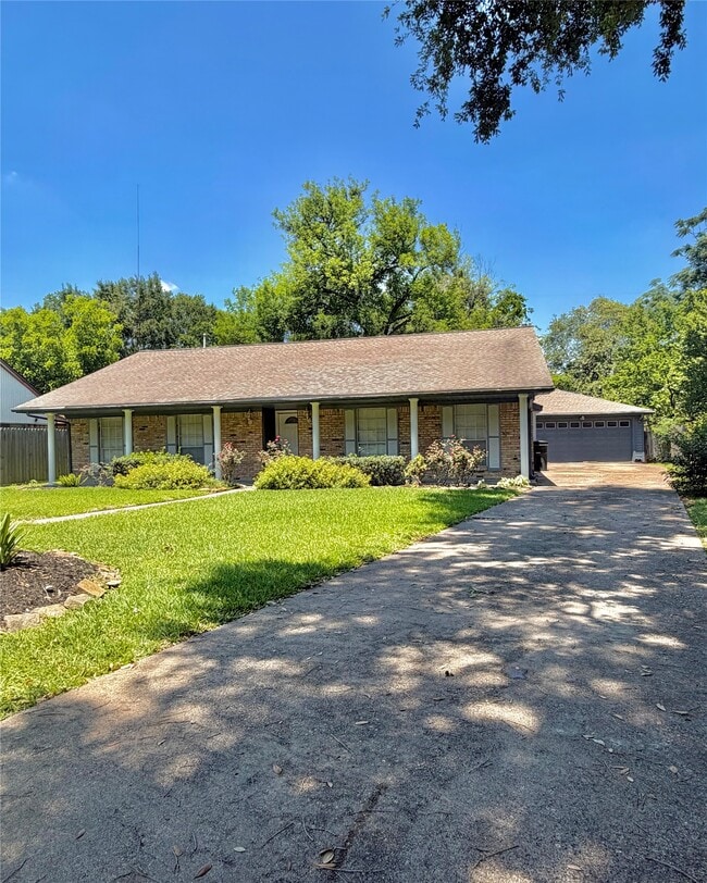 property at 5422 Winding Way Dr