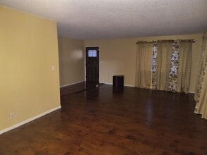 13508 Doty Ave in Hawthorne, CA - Foto de edificio - Building Photo