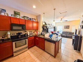 2946 SW 35th Pl in Gainesville, FL - Building Photo