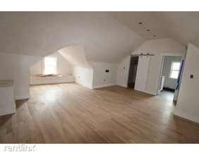 182 Ash St in Waltham, MA - Building Photo - Building Photo