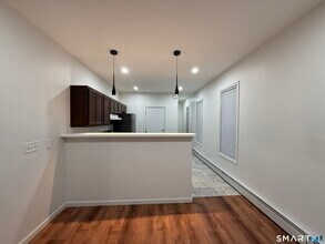 53 Mahl Ave in Hartford, CT - Building Photo - Building Photo