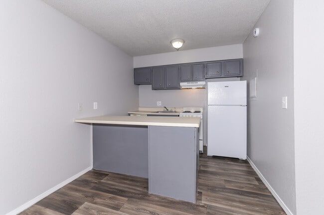 Sullivan's Landing in Sand Springs, OK - Foto de edificio - Interior Photo