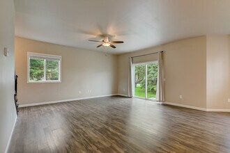 714 Bristol Bay, Unit 712 in Waunakee, WI - Foto de edificio - Building Photo