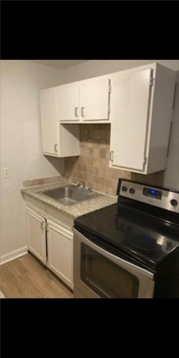 875 Glendale Terrace NE-Unit -10 in Atlanta, GA - Building Photo