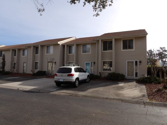 property at 951 Plantation Dr