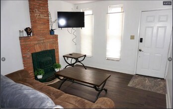 1226 W Cross St in Baltimore, MD - Foto de edificio - Building Photo