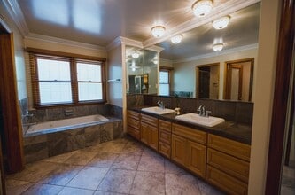 1115 N Garfield Ave in Pasadena, CA - Building Photo - Building Photo