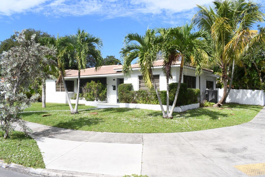 95 NE 96th St in Miami Shores, FL - Building Photo
