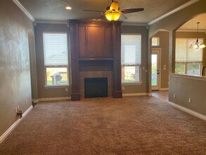 3013 Ridge Lake Blvd in Norman, OK - Building Photo - Building Photo