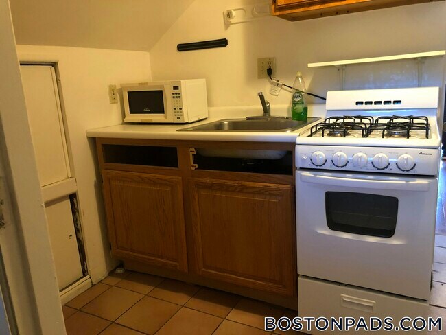 163 Strathmore Rd in Boston, MA - Building Photo - Building Photo