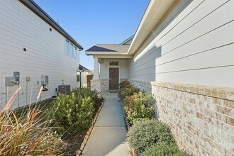 2773 Bluebonnet Ridge Dr in Conroe, TX - Foto de edificio - Building Photo