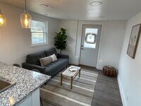 1121 E Main St photo'