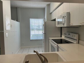 11030 Tarpon Bay Ct in Tamarac, FL - Building Photo - Building Photo