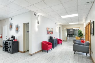 La Estancia in El Paso, TX - Foto de edificio - Interior Photo