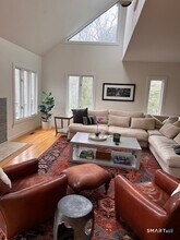 28 Punch Bowl Dr in Westport, CT - Building Photo - Building Photo
