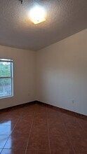 9536 Armelle Way, Unit 9 in Jacksonville, FL - Building Photo - Building Photo