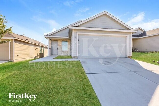 5174 Fowler Crst in Converse, TX - Foto de edificio - Building Photo