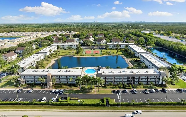 property at 1024 Manatee Rd