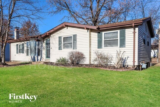 525 Lula Dr in Florissant, MO - Building Photo - Building Photo