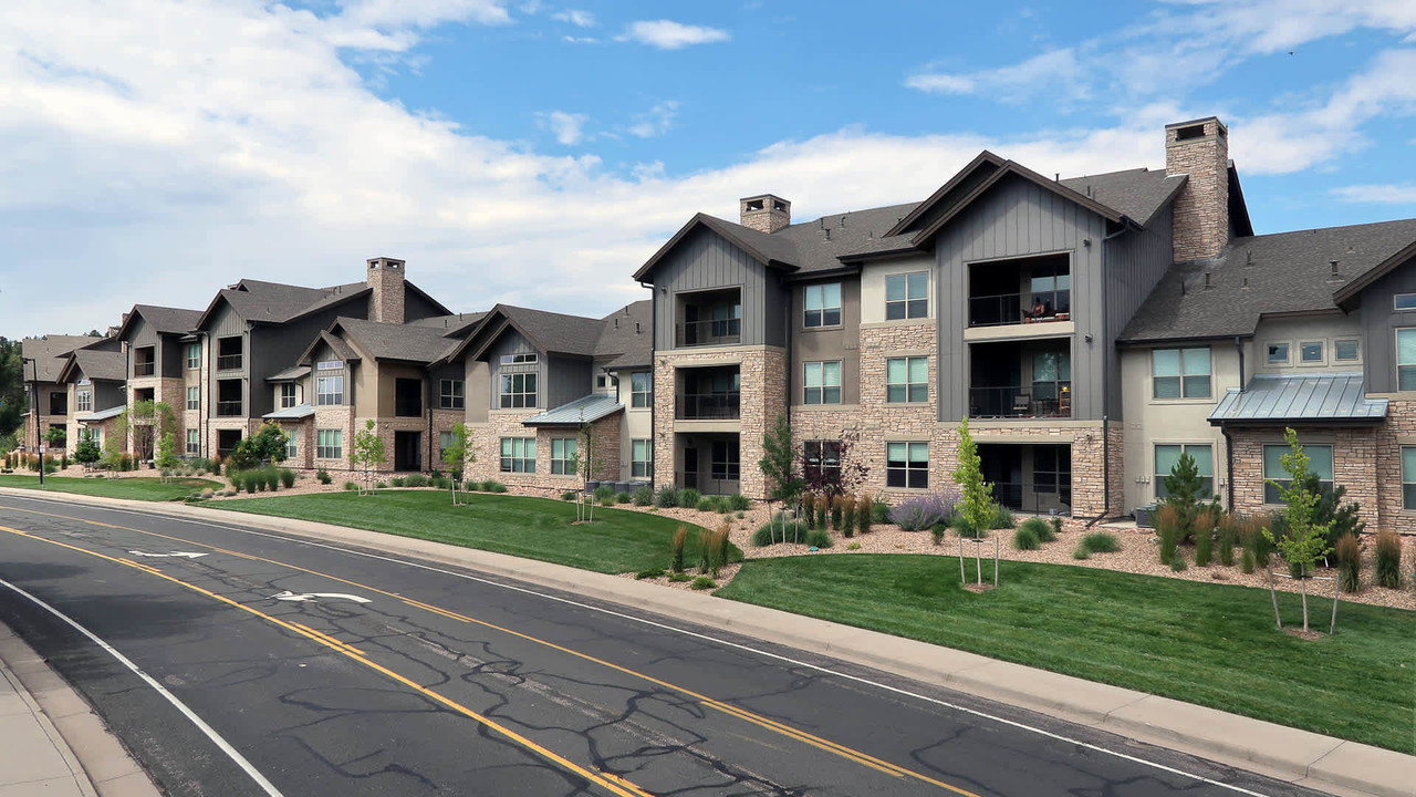 Venue at the Promenade in Castle Rock, CO - Building Photo