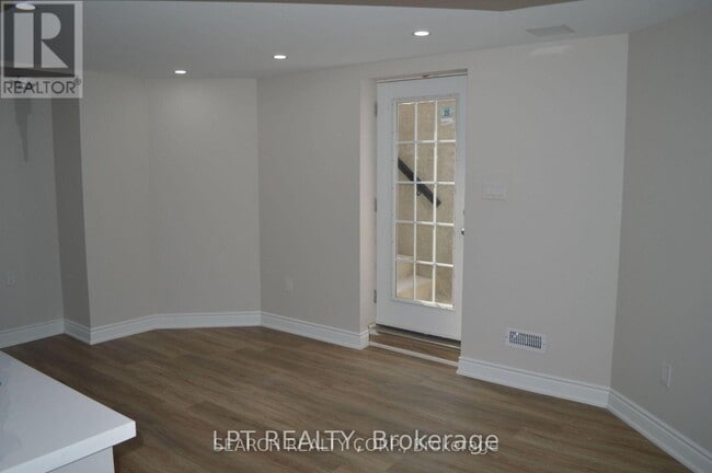 795 Bessy Trail in Milton, ON - Building Photo - Building Photo