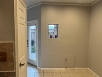 2011 Spenwick Dr photo'