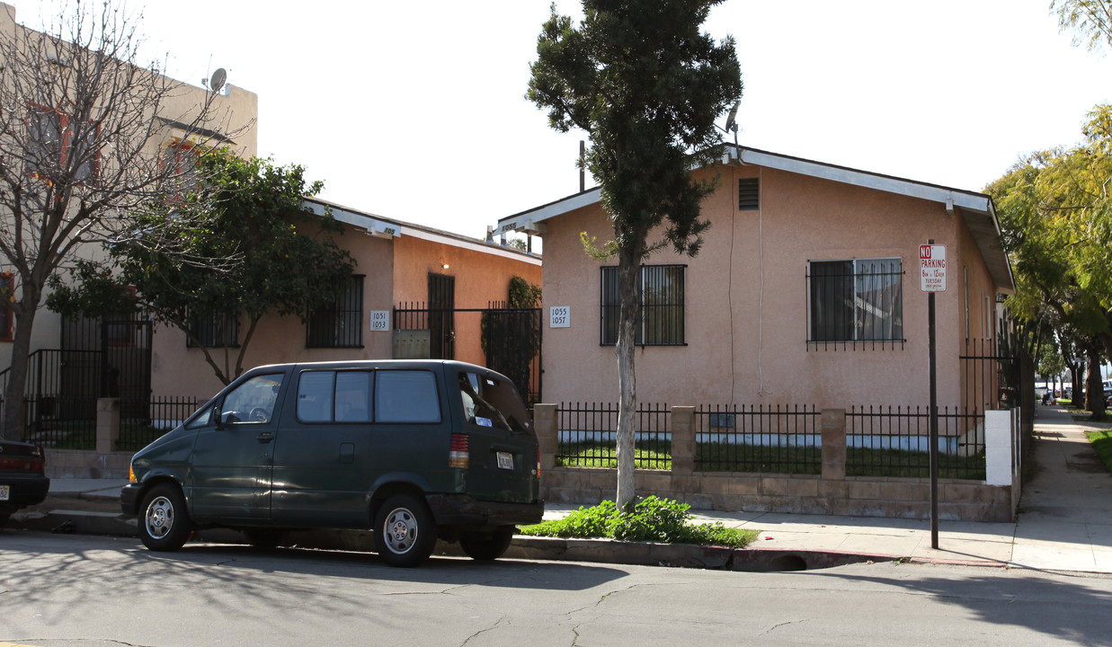 1051-1057 Daisy Ave in Long Beach, CA - Building Photo