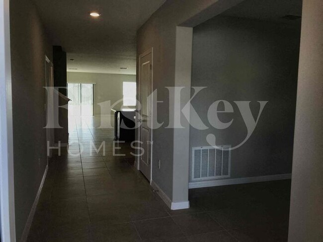 9640 Sage Creek Dr in Riverview, FL - Building Photo - Building Photo