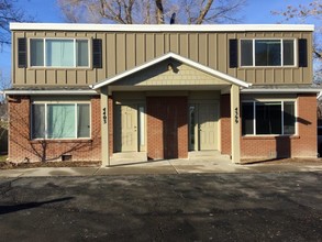 West Sacramento Mobile Home Park in West Sacramento, CA - Building Photo - Building Photo