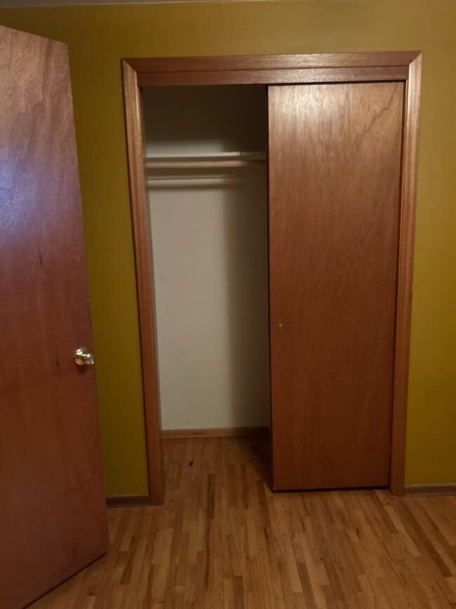 1407 E Spokane Ave, Unit West Room in Coeur d'Alene, ID - Foto de edificio - Building Photo