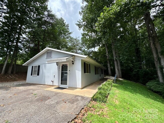 property at 291 Cherokee Way