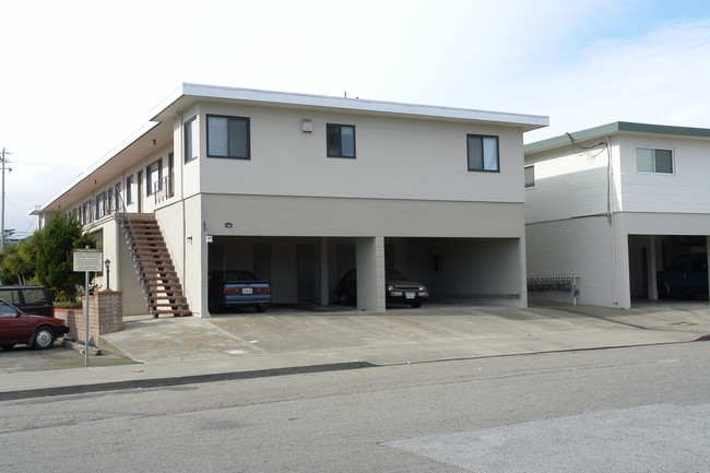 156 Southwood Dr in South San Francisco, CA - Foto de edificio - Building Photo