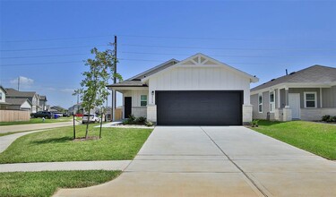 23539 Weir Box Rd in Hockley, TX - Building Photo - Building Photo