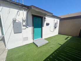 3572 Nile St in San Diego, CA - Building Photo