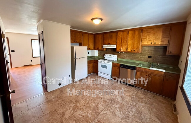 229 W Kerr St in Salisbury, NC - Building Photo - Building Photo