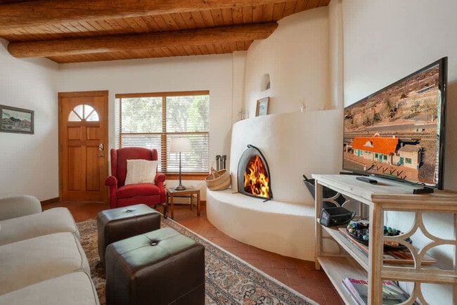 209 Sena St in Santa Fe, NM - Building Photo - Building Photo
