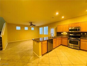 6779 Firewood Dr in Las Vegas, NV - Building Photo - Building Photo