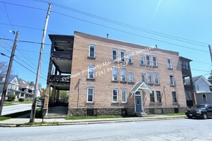 331 W North St in Butler, PA - Building Photo