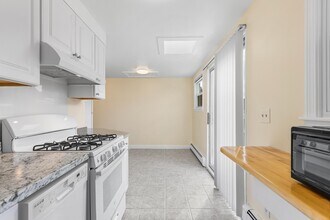 30 Saxton St in Boston, MA - Building Photo - Building Photo