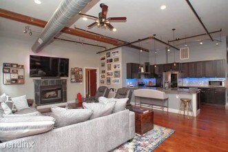 1260 W 4th St-Unit -#403 in Cleveland, OH - Building Photo - Building Photo