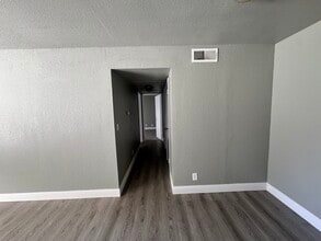 6724 Plymouth Rd, Unit 38 in Stockton, CA - Building Photo - Building Photo