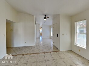 5230 W Wood Owl Dr in Tucson, AZ - Building Photo - Building Photo