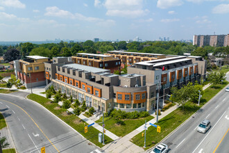 Towns of Don Mills in Toronto, ON - Building Photo - Building Photo