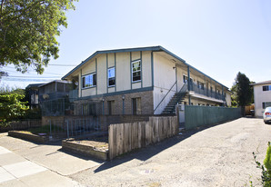 2040 Buena Vista Ave in Alameda, CA - Building Photo - Building Photo