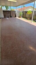 7640 NW 182nd Terrace in Hialeah, FL - Building Photo - Building Photo
